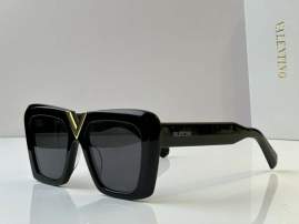 Picture of Valentino Sunglasses _SKUfw67175971fw